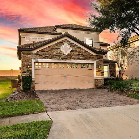 Sleeps 15 + Heated Pool+ Lazy River + Game Room
